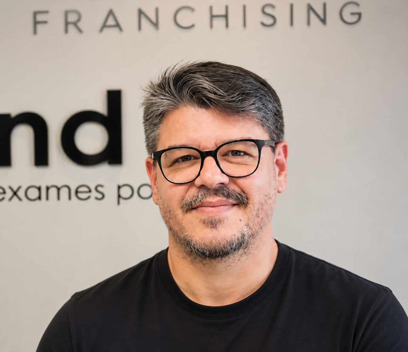 Felipe Correia, diretor da franquia AtendJa